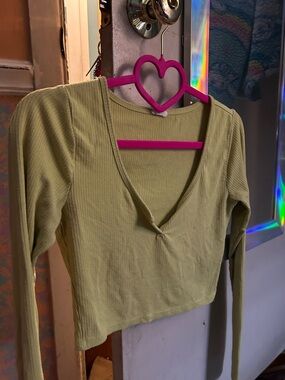 Garage Women's Long Sleeve V-Neck Crop Top - Green